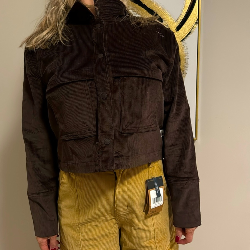 COPY - The North Face Women’s Large utility cord shacket coal brown large NWT